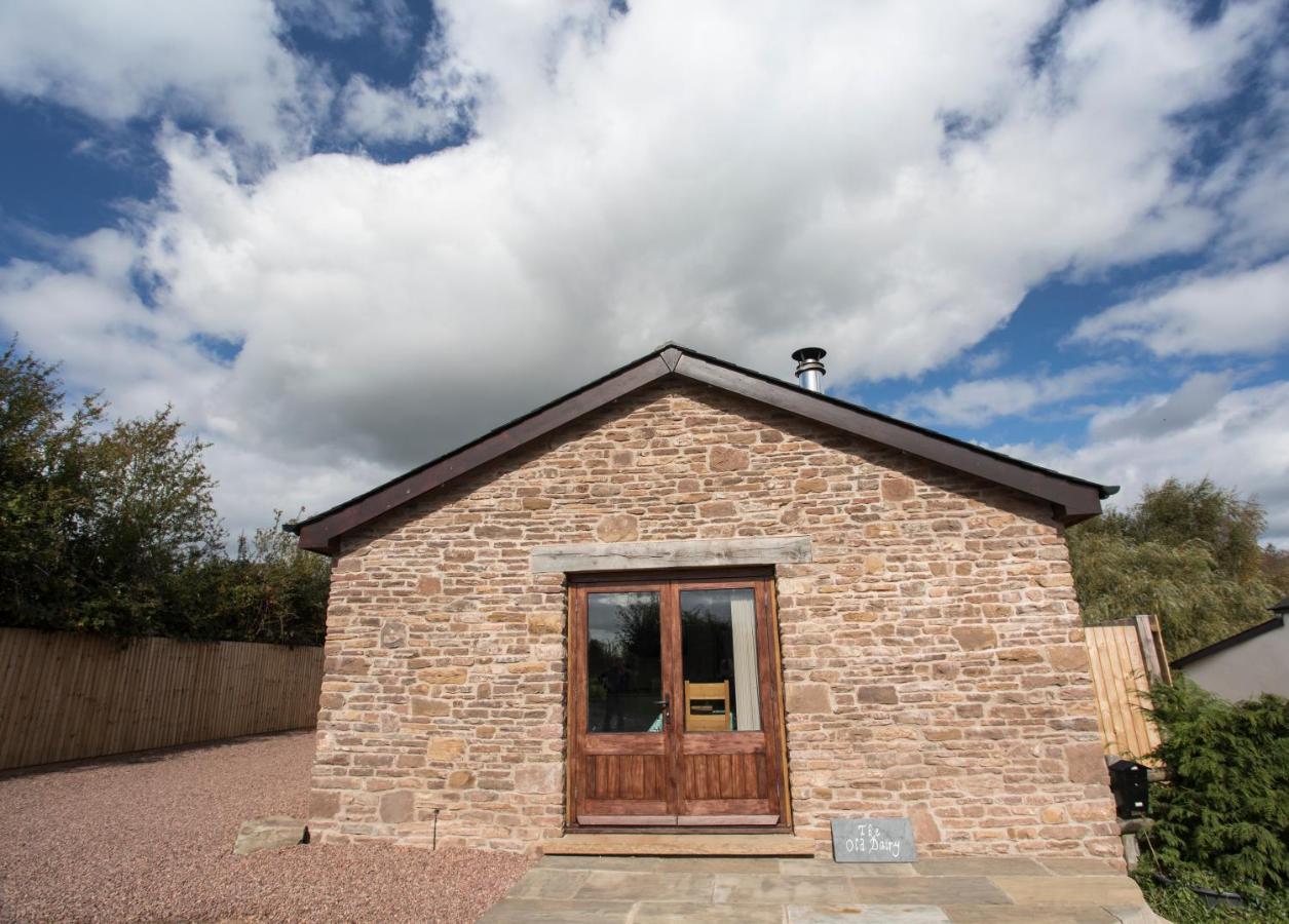 The Old Dairy - Boutique Countryside Cottage At Harrys Cottages Pen-y-Clawdd Exterior foto